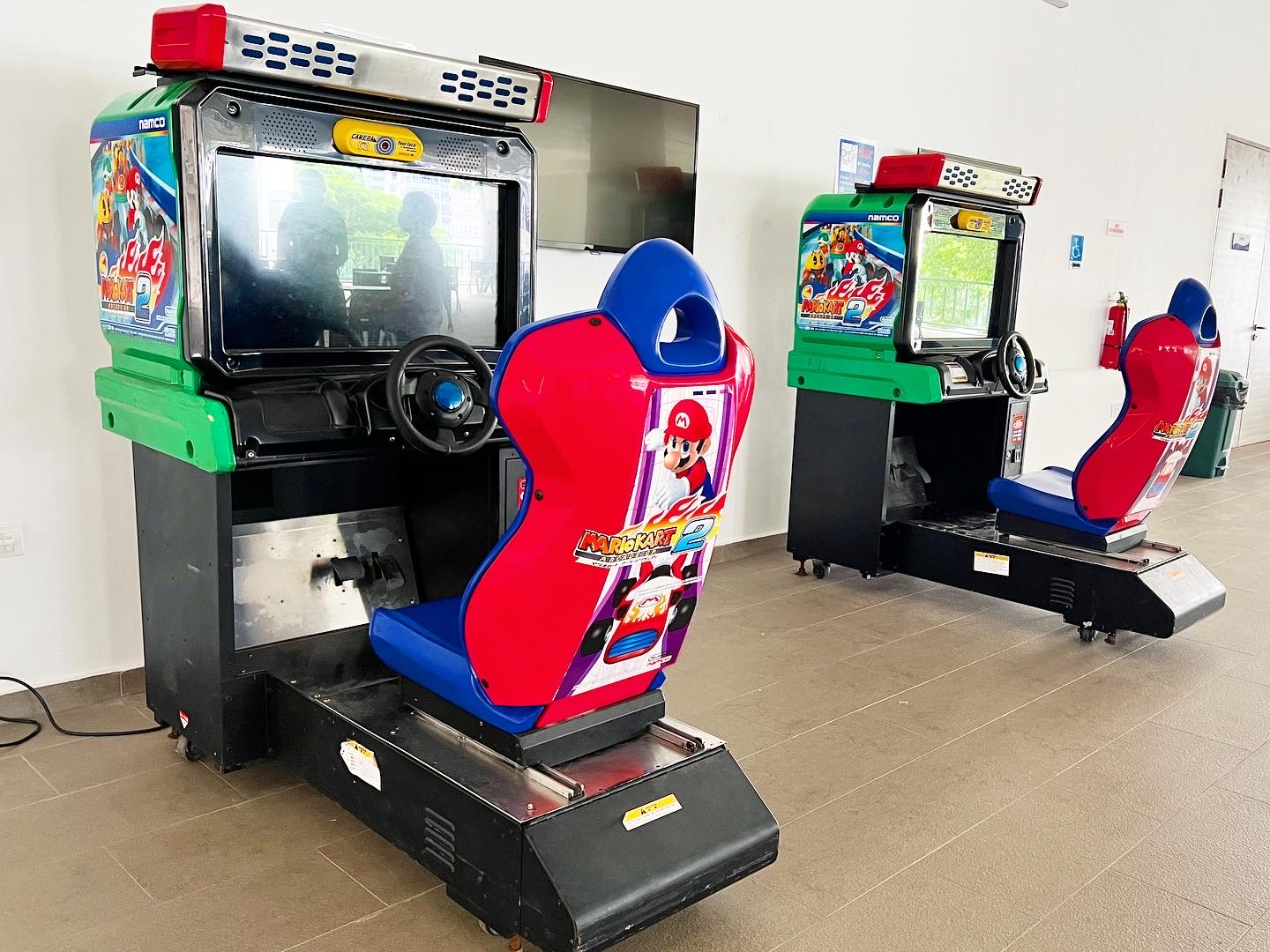 mario kart racing arcade game machine