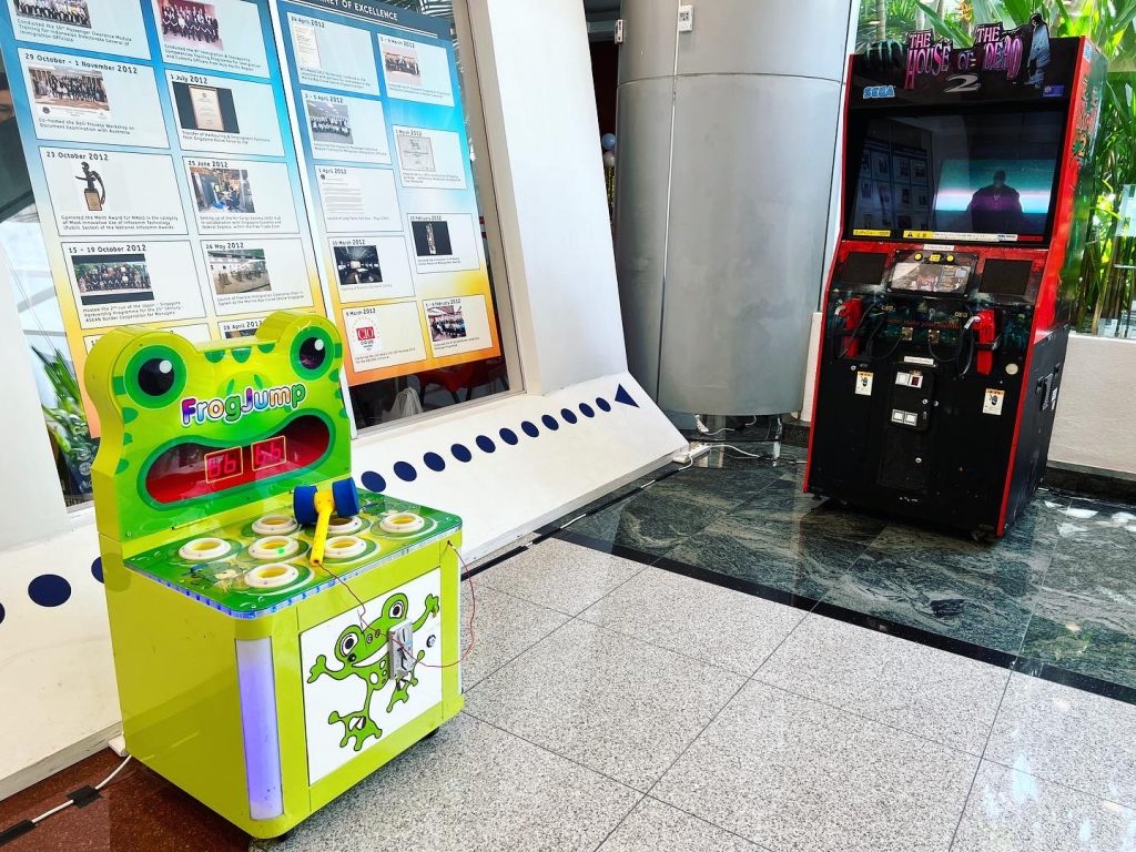 whack the frog mini arcade game for kids